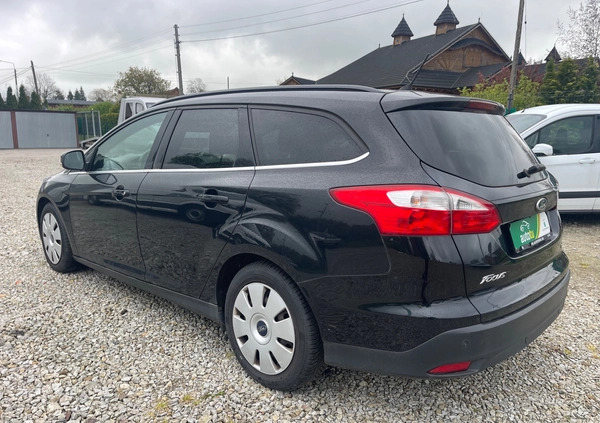 Ford Focus cena 19999 przebieg: 130000, rok produkcji 2013 z Malbork małe 37